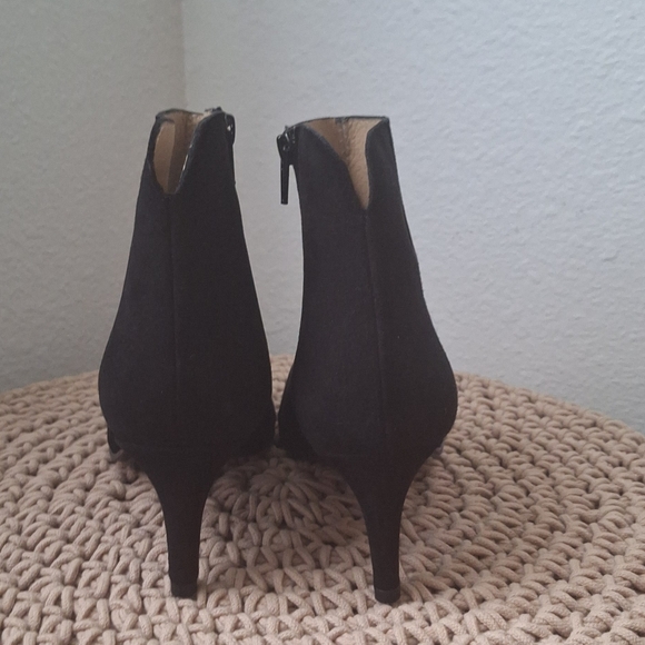 New Antonio Di Falia Black Suede Ankle Booties Made In PORTUGAL - Picture 4 of 8